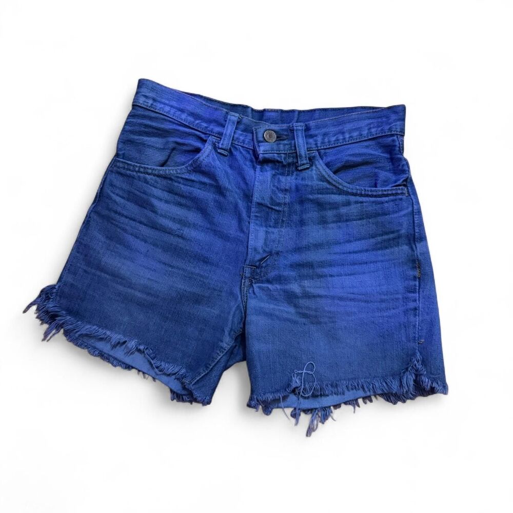 70s vintage Blue Levi's Women's Blue Shorts